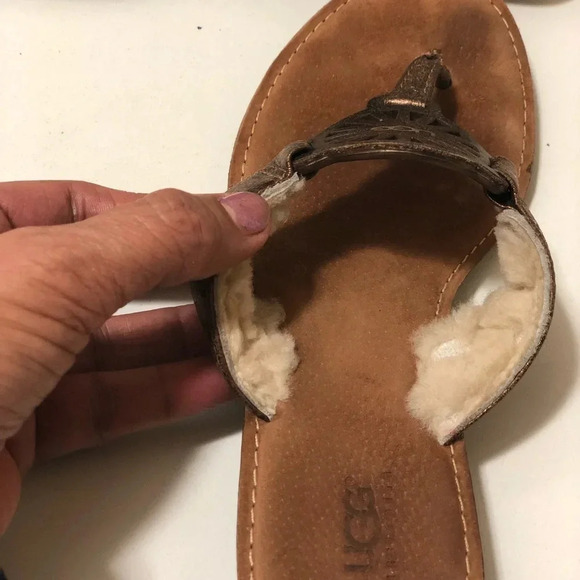 UGG soft furry sandle - Picture 3 of 6